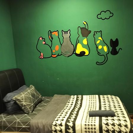Cozy Forest Themed Homestay 4 Bedroom Куала-Лумпур Экстерьер фото