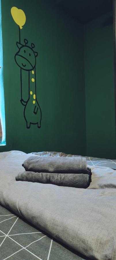 Cozy Forest Themed Homestay 4 Bedroom Куала-Лумпур Экстерьер фото