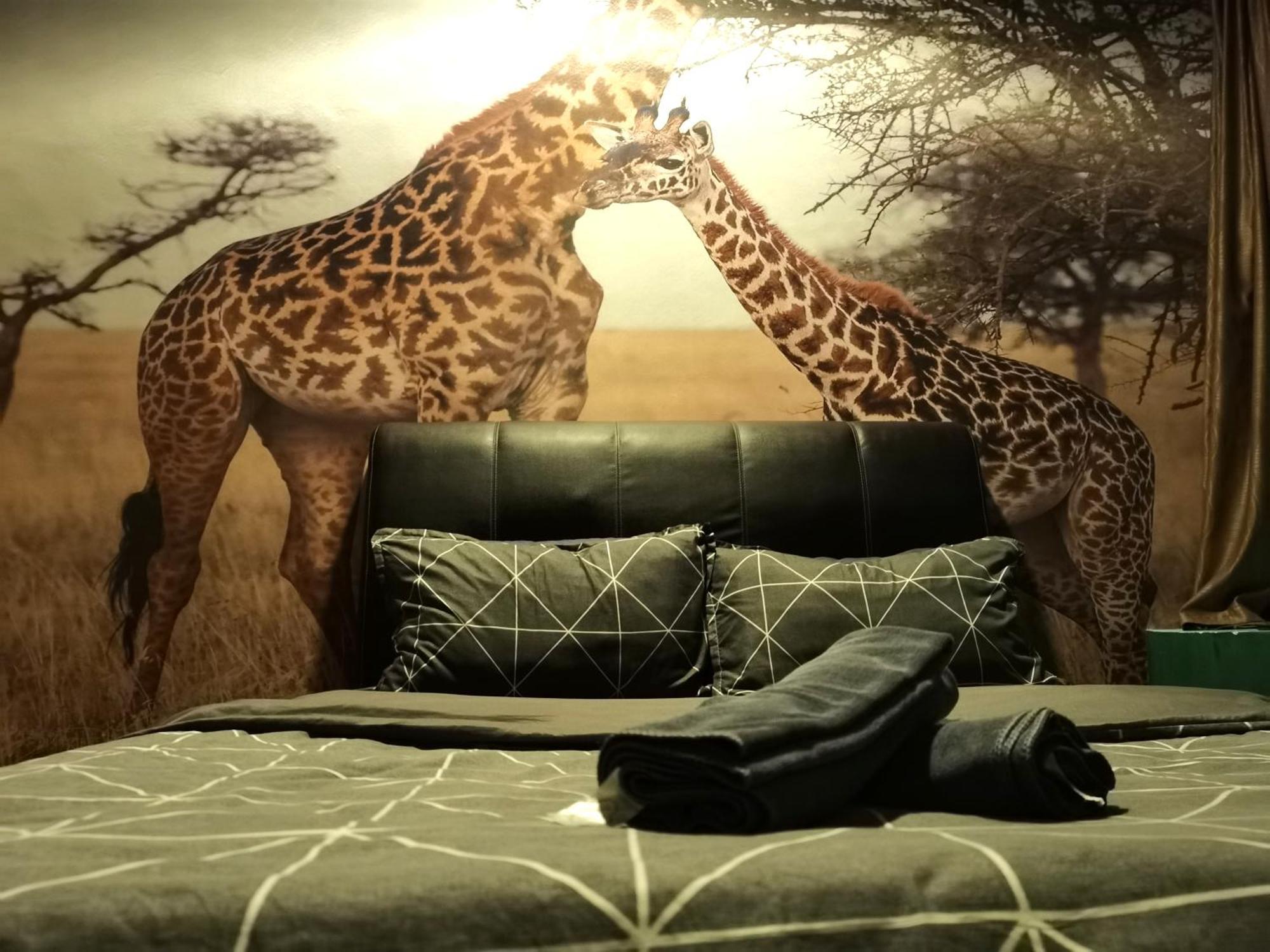 Cozy Forest Themed Homestay 4 Bedroom Куала-Лумпур Экстерьер фото